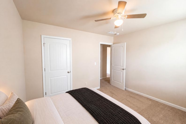 Photo 16 of 39 of 8496 Glenview St, Douglasville, GA