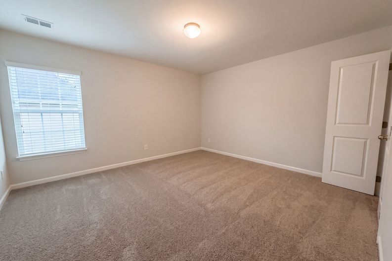 Photo 10 of 17 of 3462 Pridgen Ridge Dr, Winston Salem, NC