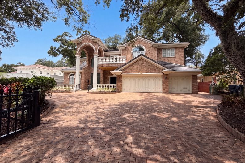 Photo 9 of 59 of 4407 W Dale Ave, Tampa, FL