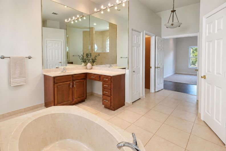 Photo 12 of 37 of 12795 79th Ct N, West Palm Beach, FL