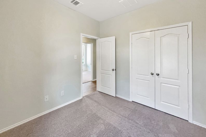 Photo 18 of 20 of 8403 Brazos Pt, San Antonio, TX