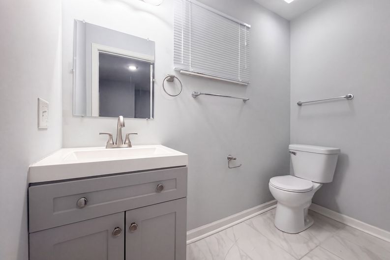 Photo 13 of 21 of 513 S Champion Ave, Columbus, OH