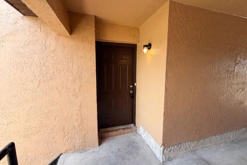 Photo 6 of 27 of 5213 Via Hacienda Cir, Orlando, FL