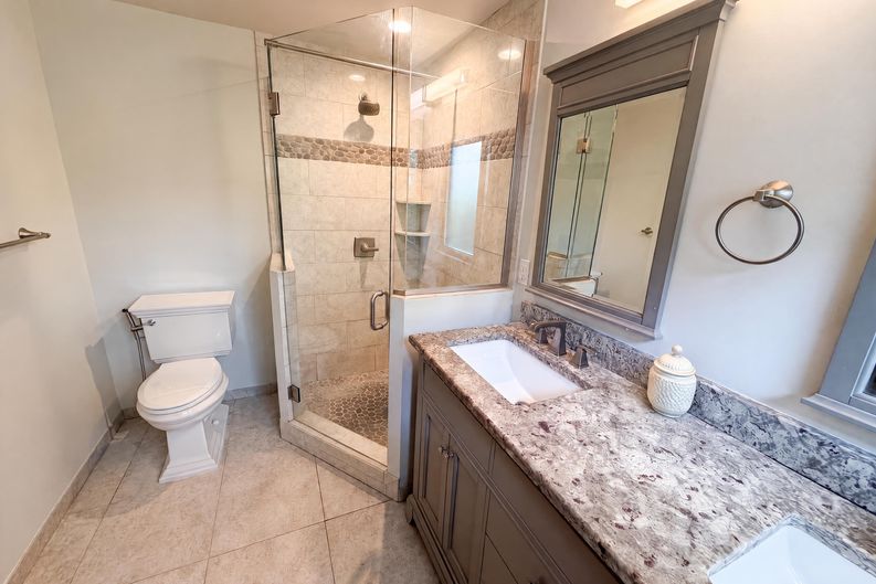 Photo 7 of 22 of 30406 Everett St, Southfield, MI