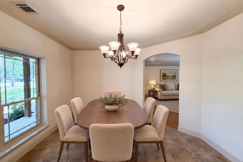 Photo 8 of 25 of 121 Rey Del Mar Cir, Weatherford, TX