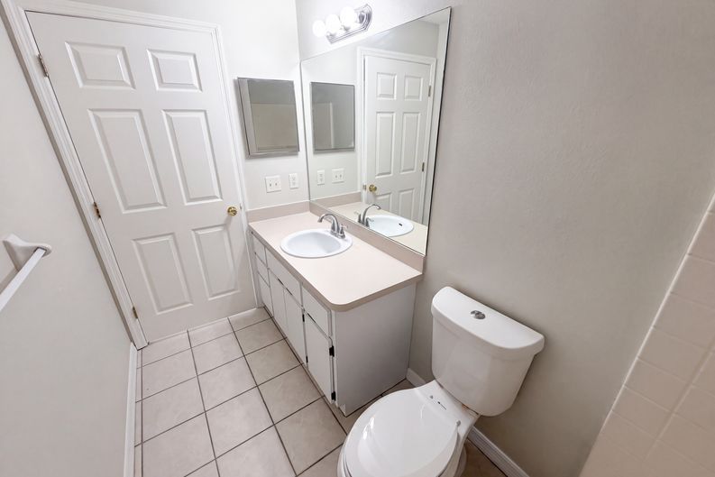 Photo 13 of 27 of 37209 Grassy Hill Ln, Dade City, FL