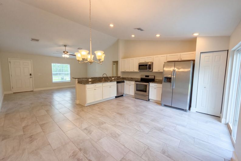 Photo 6 of 14 of 5209 SW 128th Pl, Ocala, FL