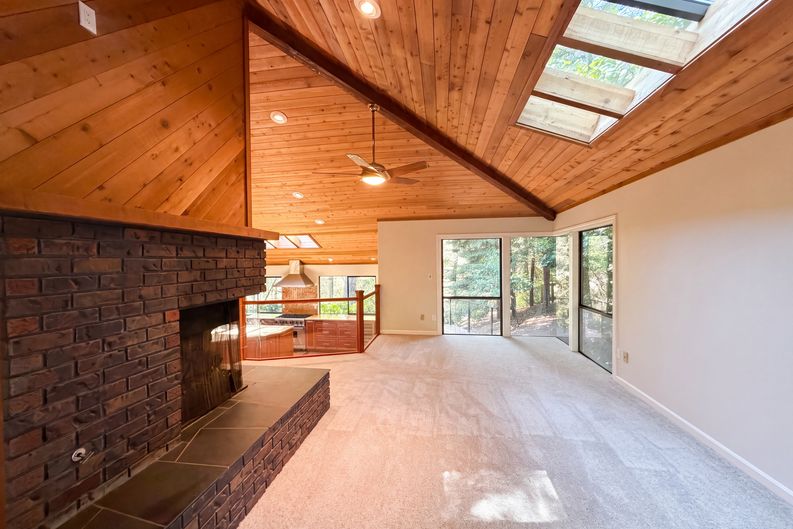 Photo 25 of 47 of 815 Wild Oak Dr, Santa Rosa, CA