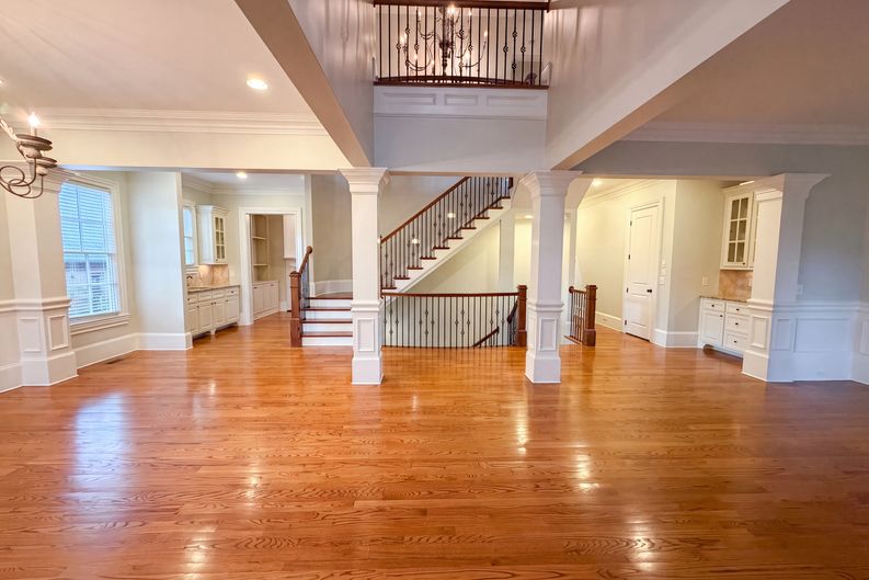 Photo 3 of 30 of 256 Hanson Way, Marietta, GA