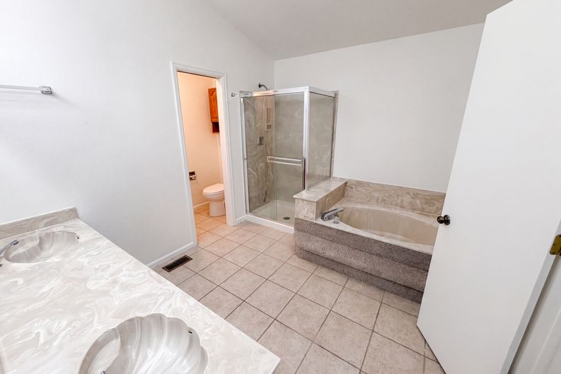Photo 22 of 39 of 20890 E Sussex Ct, Parker, CO