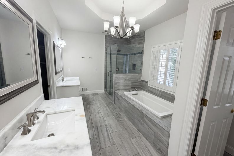 Photo 17 of 25 of 5011 Lake Holw, Douglasville, GA