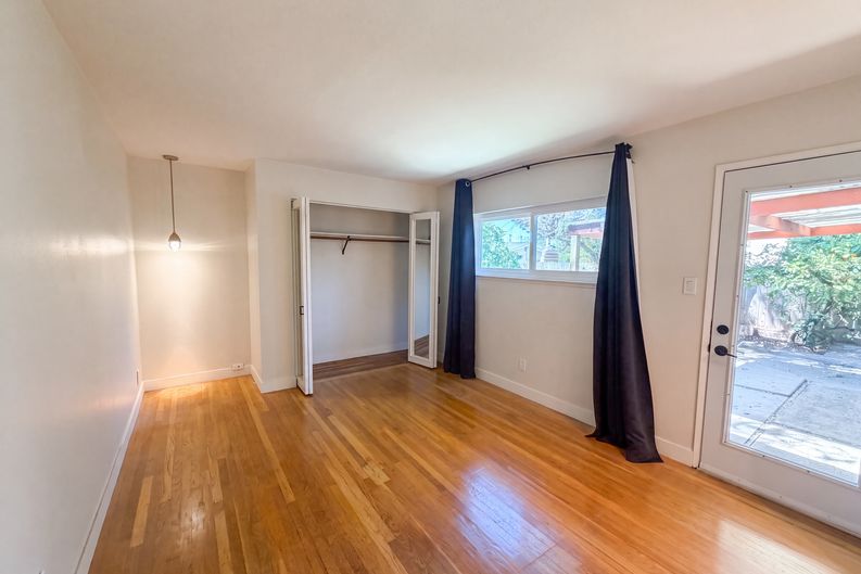 Photo 11 of 27 of 9630 Beachwood Dr, Orangevale, CA