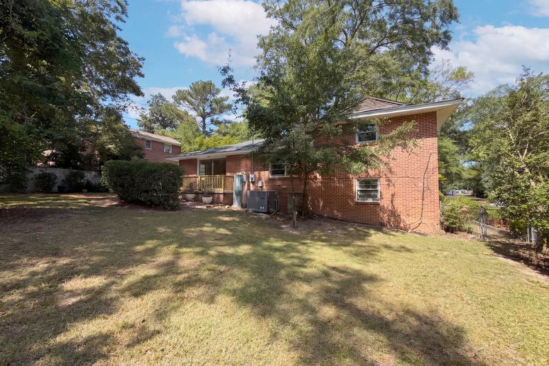 Photo 6 of 25 of 3022 Lindenwood Dr, Columbia, SC