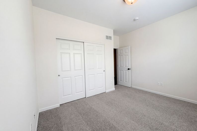 Photo 12 of 22 of 1034 Sweet River Dr, Saint Paul, MO