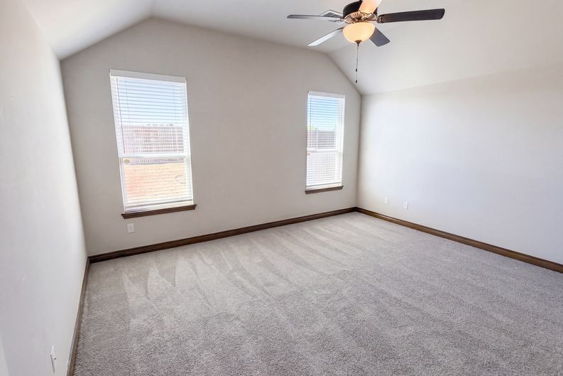 Photo 4 of 18 of 612 Carolyn Ridge Rd, Norman, OK