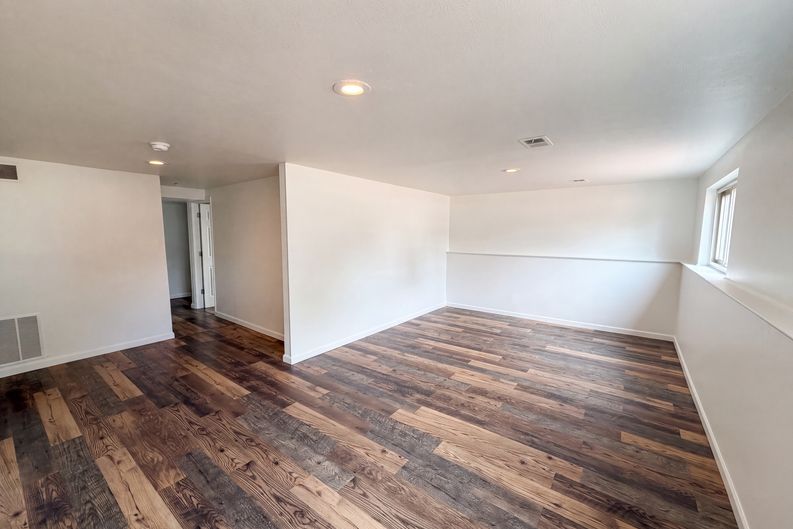 Photo 9 of 28 of 885 W 7th Avenue Dr, Broomfield, CO