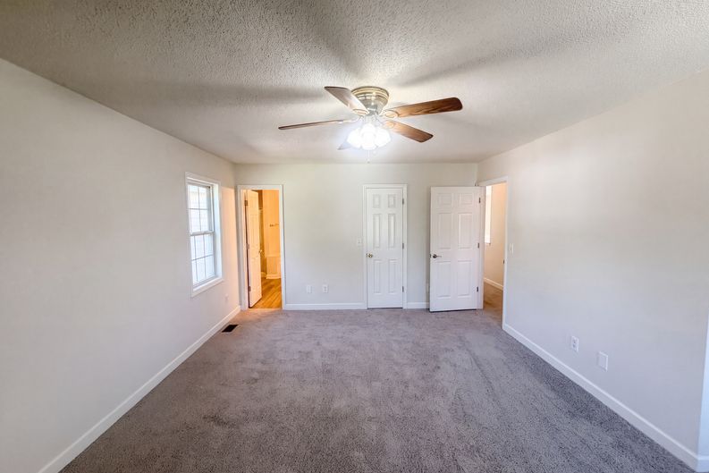 Photo 19 of 26 of 109 Briarcreek Dr, Winston Salem, NC