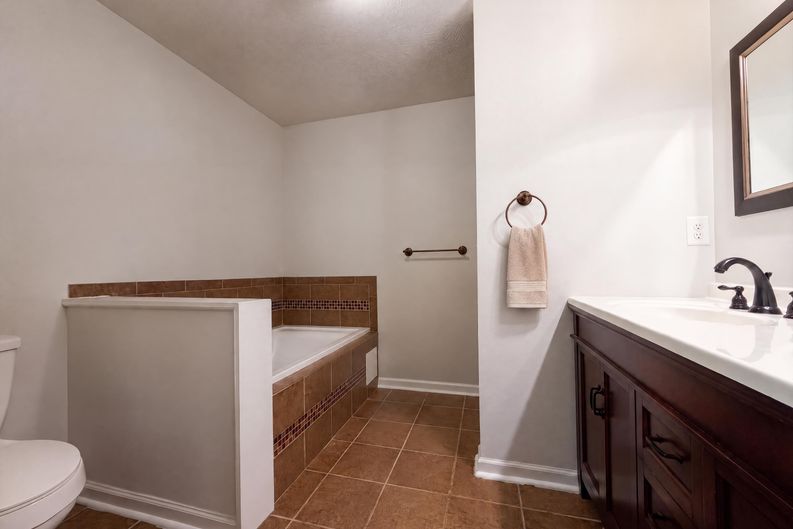 Photo 18 of 19 of 4060 Rosehill Rd, Fayetteville, NC