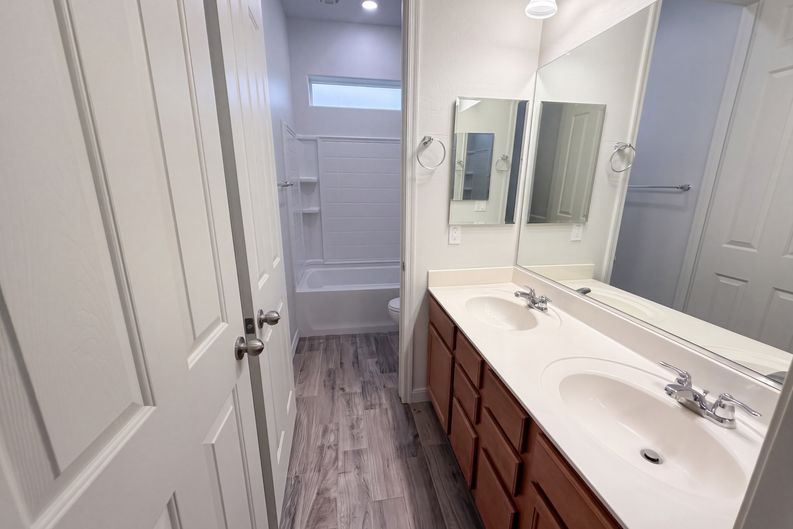 Photo 13 of 22 of 13155 W Avenida Del Rey, Peoria, AZ