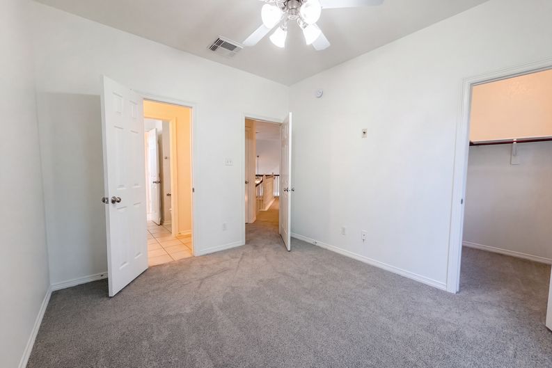 Photo 31 of 40 of 25719 Shady Spruce Ln, Katy, TX