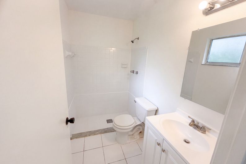 Photo 14 of 21 of 1832 SE Wexford Ct, Port Saint Lucie, FL
