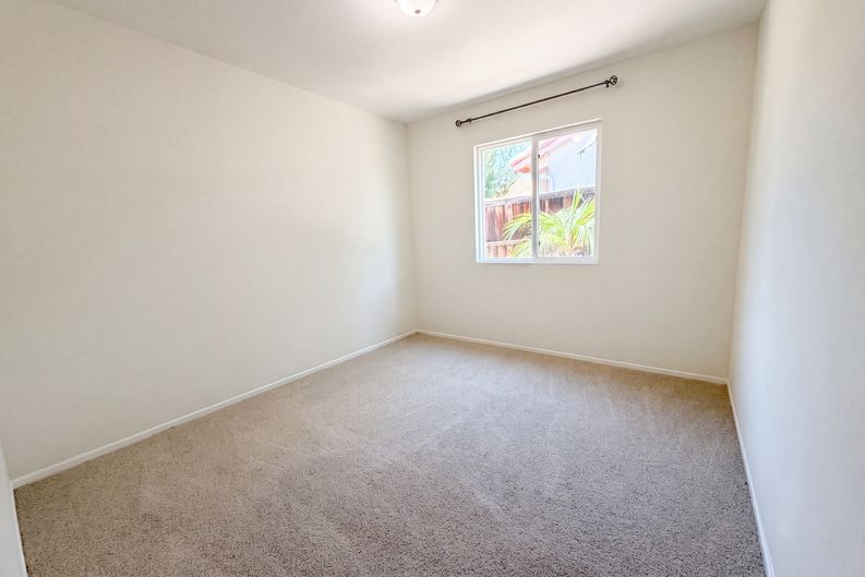 Photo 11 of 20 of 22125 Country Hills Dr, Wildomar, CA