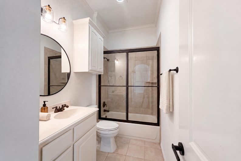 Photo 9 of 25 of 6530 Swallow Ct, McKinney, TX