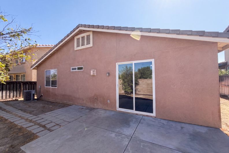 Photo 5 of 32 of 38129 Floricita St, Murrieta, CA