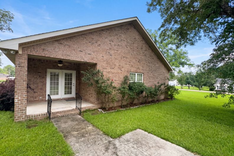 Photo 5 of 20 of 109 Corene Ave, Glennville, GA