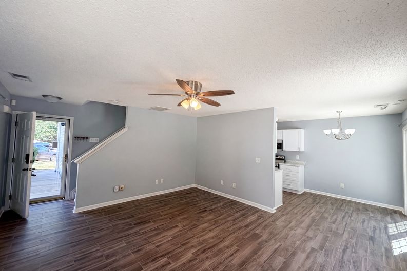 Photo 6 of 17 of 6005 Silkwater Ct, Raleigh, NC
