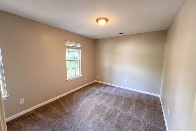 Photo 7 of 19 of 5067 Redan Rd, Stone Mountain, GA