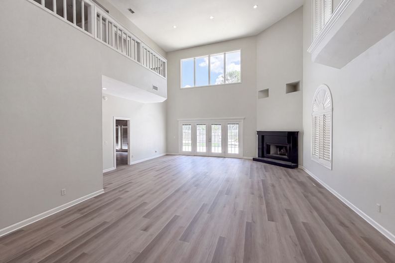 Photo 3 of 25 of 24 Bay Pointe Dr, Ormond Beach, FL