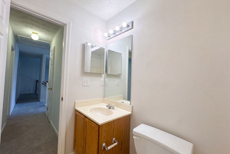 Photo 18 of 60 of 2492 Halcyon Way, Lawrenceville, GA