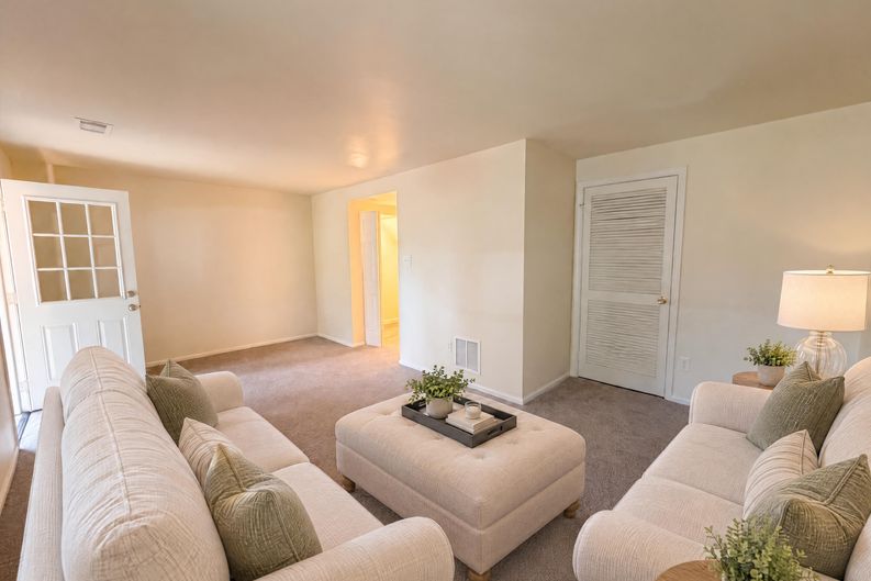 Photo 16 of 48 of 8641 Centerton Ln, Manassas, VA