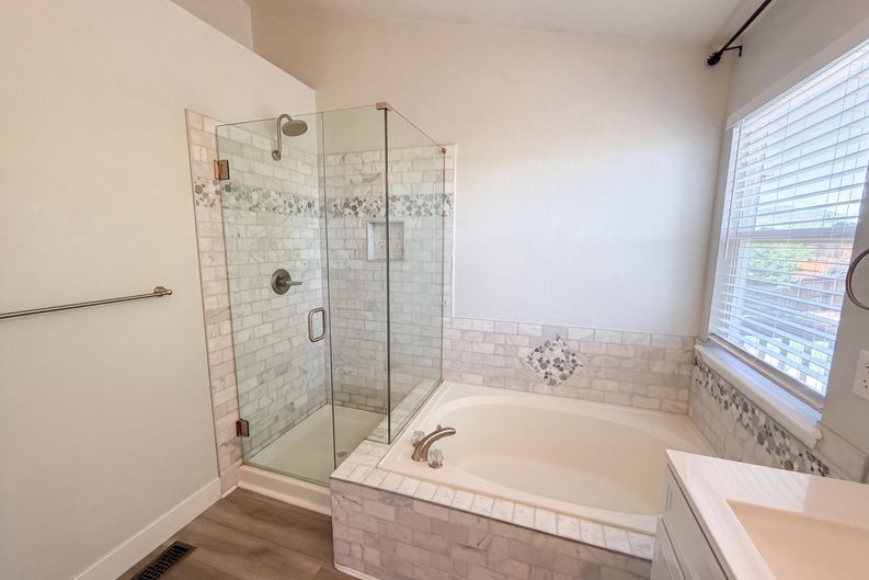 Photo 11 of 23 of 9379 W Ute Dr, Littleton, CO