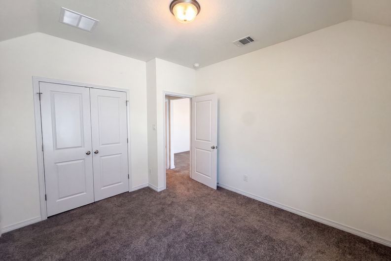 Photo 12 of 24 of 4437 Shady Hill Ln, Pflugerville, TX