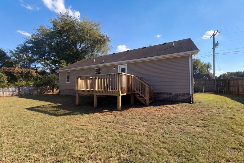 Photo 21 of 22 of 141 Thacker Dr, Portland, TN