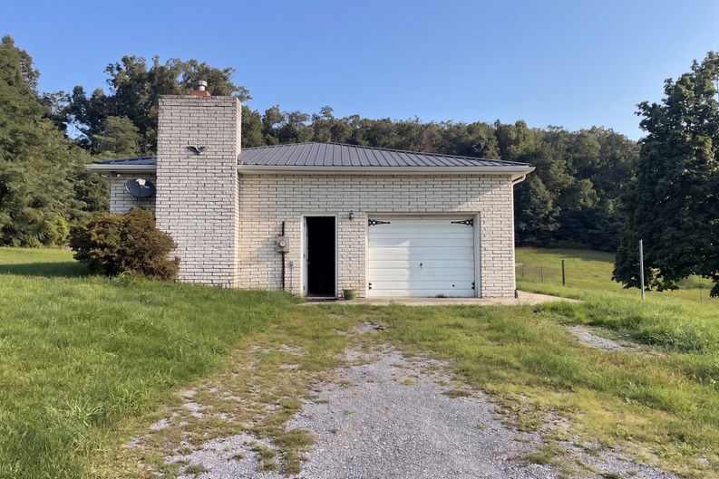 Photo 23 of 29 of 814 Becks Gap Rd, Augusta, WV