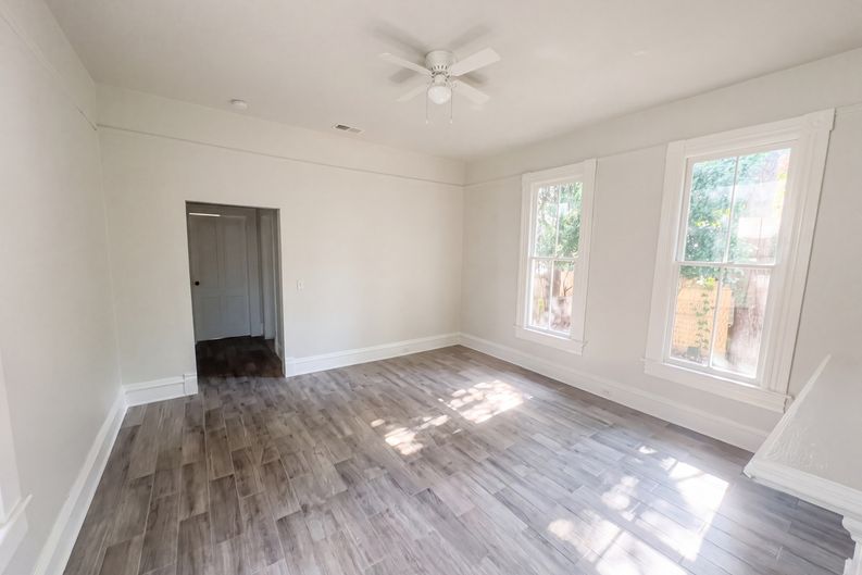 Photo 8 of 25 of 809 Mary St, Waycross, GA