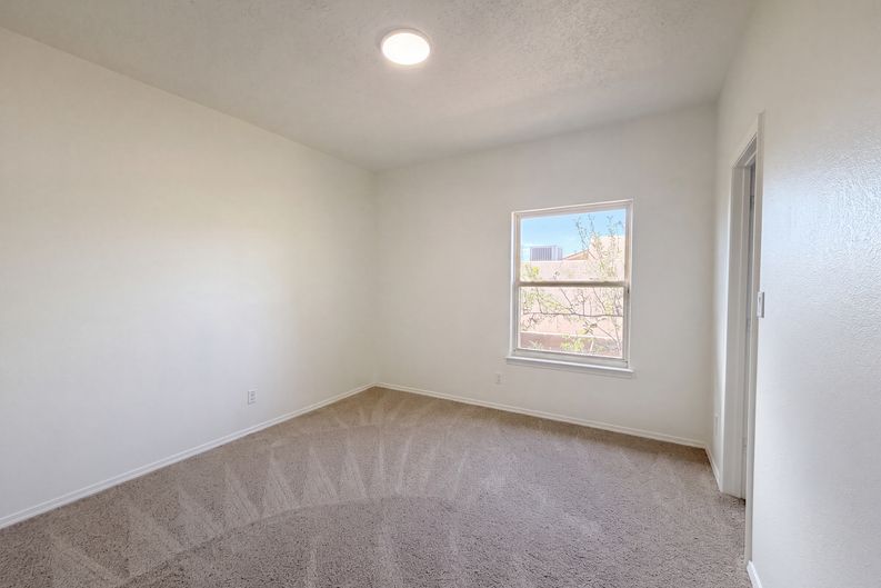 Photo 11 of 29 of 9809 Buckeye St NW, Albuquerque, NM