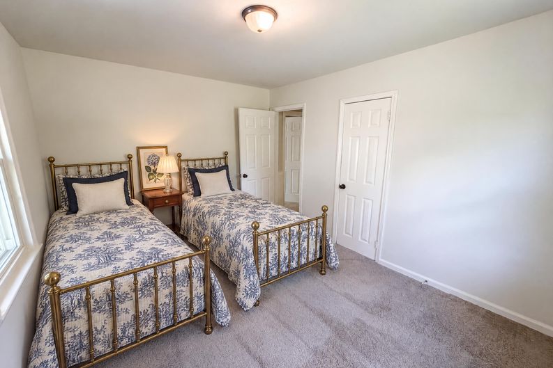 Photo 12 of 16 of 314 Langston Dr, Greenville, SC