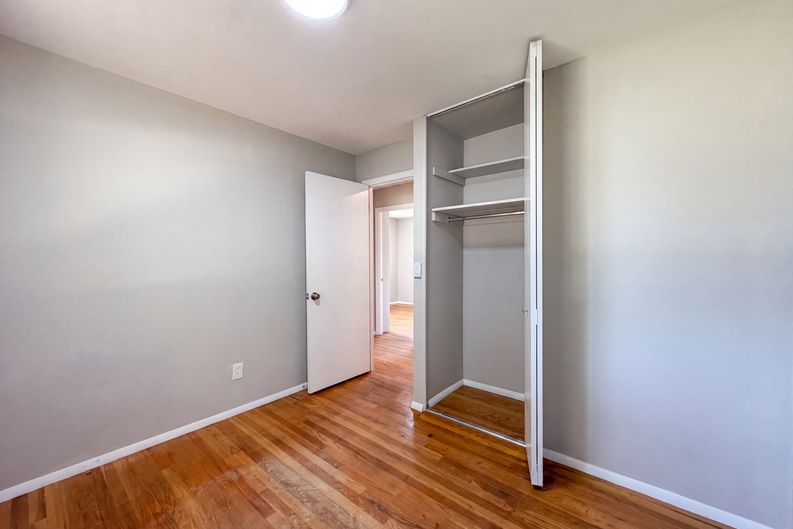 Photo 17 of 21 of 9707 Wescott Rd, Cincinnati, OH