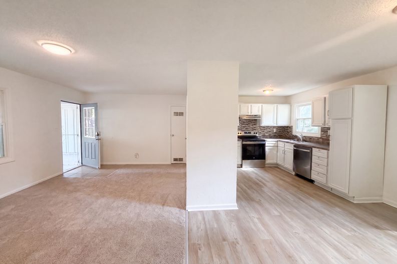 Photo 8 of 22 of 11121 Herrick Ave, Kansas City, MO