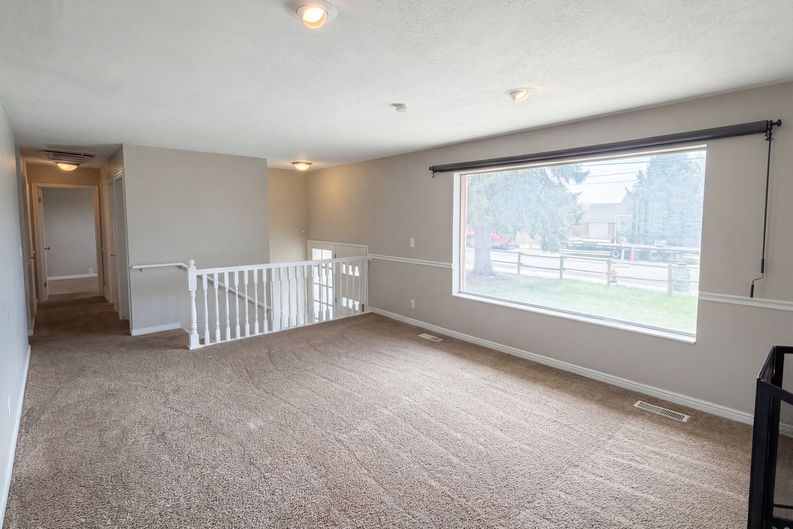 Photo 7 of 22 of 750 W Gentile St, Layton, UT