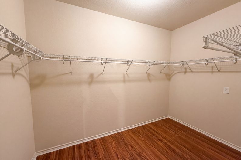 Photo 18 of 20 of 9816 Mullins Crossing Dr, Fort Worth, TX