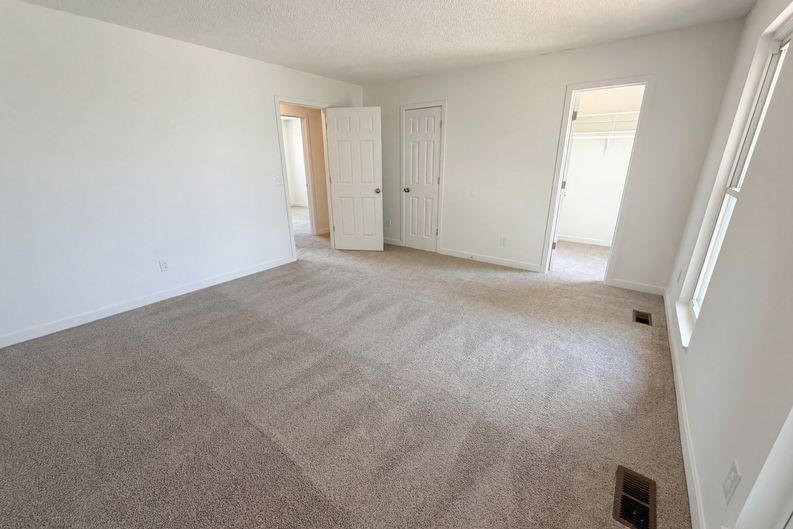 Photo 12 of 26 of 1146 S Cathay St, Aurora, CO
