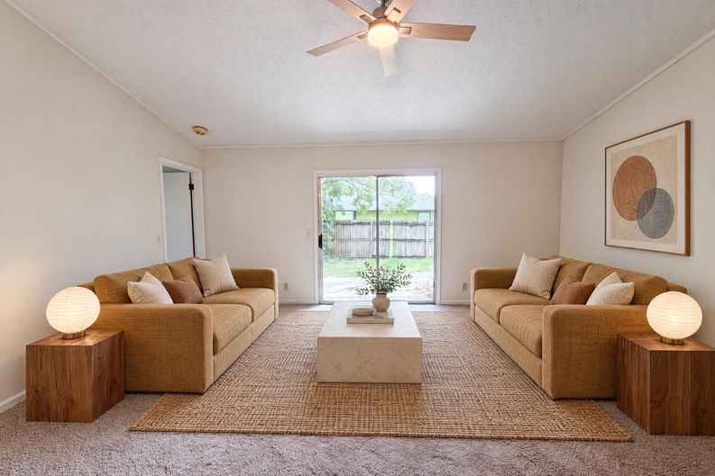 Photo 3 of 19 of 6320 Ian Chad Dr E, Jacksonville, FL