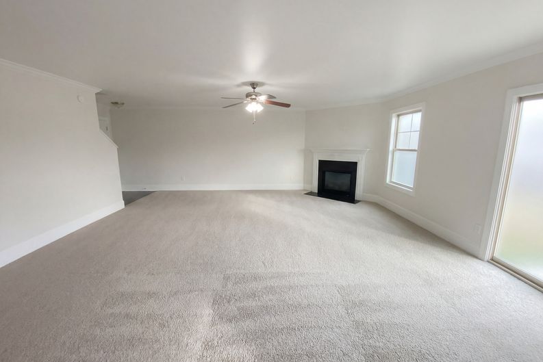 Photo 3 of 32 of 243 Meadow Saffron Dr, Lexington, SC