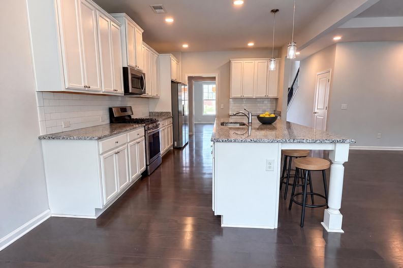 Photo 6 of 33 of 962 Centennial Dr, Columbia, SC