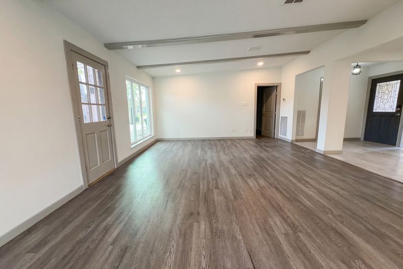 Photo 17 of 19 of 10726 Sugar Hill Dr, Houston, TX